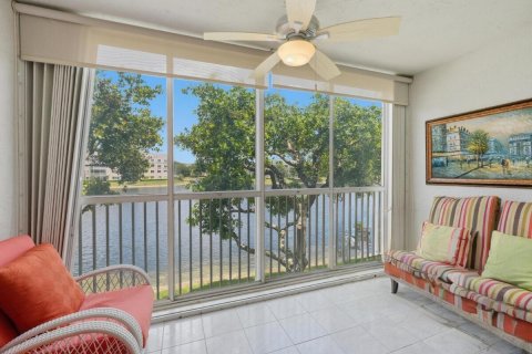 Купить кондоминиум в Тамарак, Флорида 3 комнаты, 112.88м2, № 2261540 - фото 13