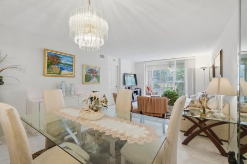 Купить кондоминиум в Тамарак, Флорида 3 комнаты, 112.88м2, № 2261540 - фото 7