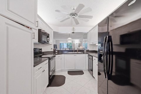 Купить кондоминиум в Тамарак, Флорида 3 комнаты, 112.88м2, № 2261540 - фото 30