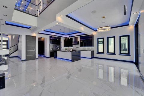 Купить виллу или дом в Аполло-Бич, Флорида 12 комнат, 355.17м2, № 1754444 - фото 19