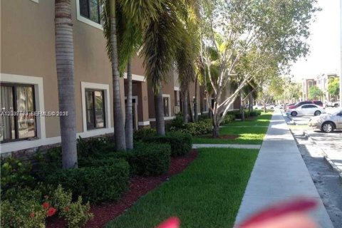 Touwnhouse à louer à Cutler Bay, Floride: 3 chambres, 140.75 m2 № 2154604 - photo 9