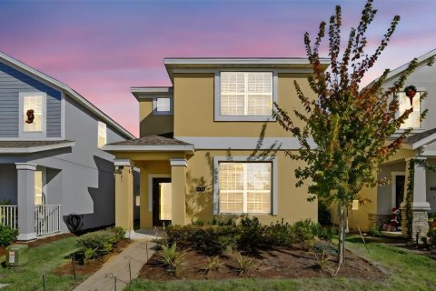 House in Orlando, Florida 4 bedrooms, 228.54 sq.m. № 2218275