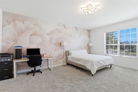 House in Orlando, Florida 4 bedrooms, 228.54 sq.m. № 2218275 - photo 24