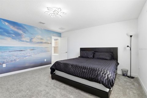 House in Orlando, Florida 4 bedrooms, 228.54 sq.m. № 2218275 - photo 4