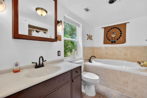 Villa ou maison à vendre à San Antonio, Floride: 2 chambres, 148.64 m2 № 1902349 - photo 18