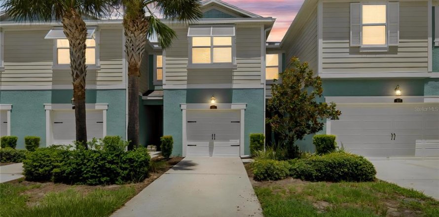Adosado en Oldsmar, Florida 3 dormitorios, 175.4 m2 № 2195835