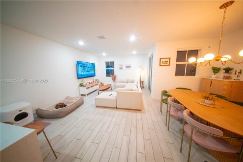 Купить таунхаус в Пемброк-Пайнс, Флорида 3 спальни, 190.36м2, № 2068194 - фото 28