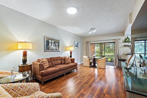 Condo in Palm Beach Gardens, Florida, 3 bedrooms  № 2352611 - photo 16