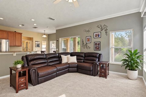 Casa en venta en Clermont, Florida, 5 dormitorios, 261.98 m2 № 2386748 - foto 6