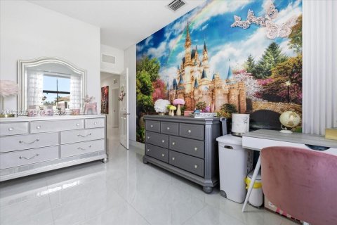 Купить виллу или дом в Хайалиа, Флорида 5 спален, 286.51м2, № 1989360 - фото 26