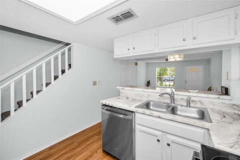 Touwnhouse à vendre à Palm Harbor, Floride: 2 chambres, 82.31 m2 № 1899511 - photo 19