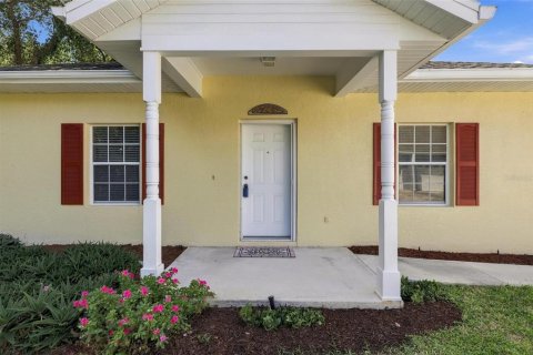Villa ou maison à vendre à Port Charlotte, Floride: 2 chambres, 126.72 m2 № 2428933 - photo 3