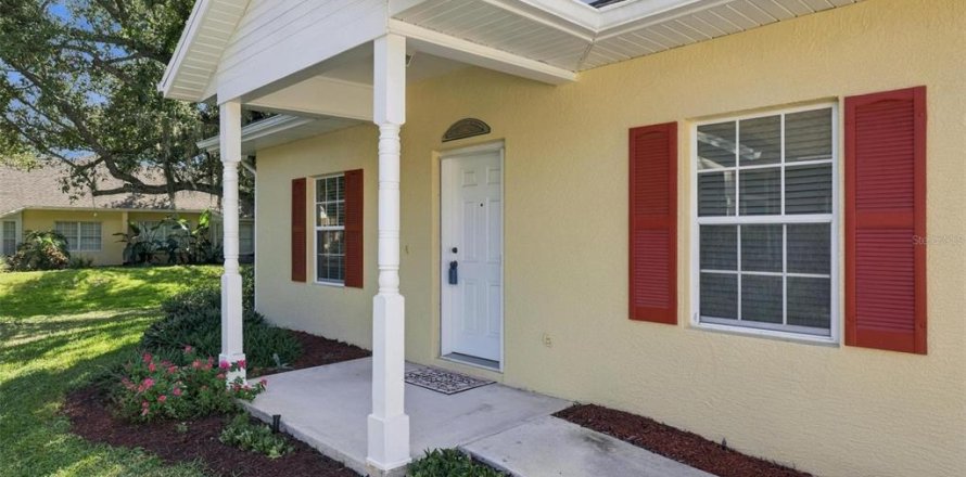 Villa ou maison à Port Charlotte, Floride 2 chambres, 126.72 m2 № 2428933