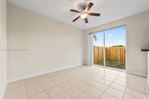 Adosado en venta en Homestead, Florida, 4 dormitorios, 172.05 m2 № 2000681 - foto 11