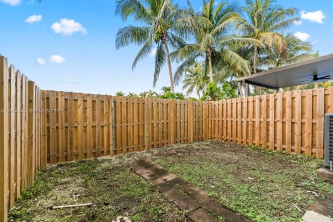 Adosado en venta en Homestead, Florida, 4 dormitorios, 172.05 m2 № 2000681 - foto 15