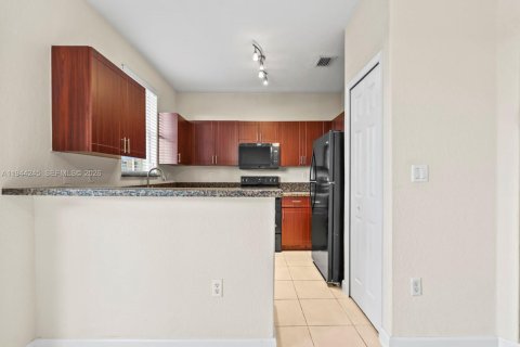 Adosado en venta en Homestead, Florida, 4 dormitorios, 172.05 m2 № 2000681 - foto 13