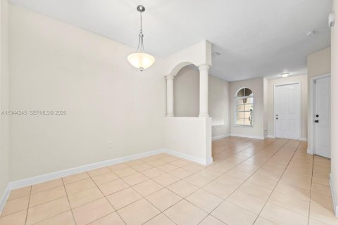 Adosado en venta en Homestead, Florida, 4 dormitorios, 172.05 m2 № 2000681 - foto 8