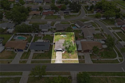 Купить виллу или дом в Брэндон, Флорида 7 комнат, 115.38м2, № 2196975 - фото 9