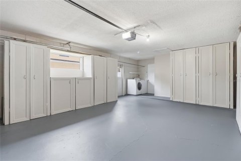 Купить виллу или дом в Брэндон, Флорида 7 комнат, 115.38м2, № 2196975 - фото 3