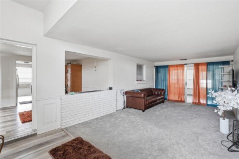 Купить виллу или дом в Тампа, Флорида 6 комнат, 166.95м2, № 2155893 - фото 4