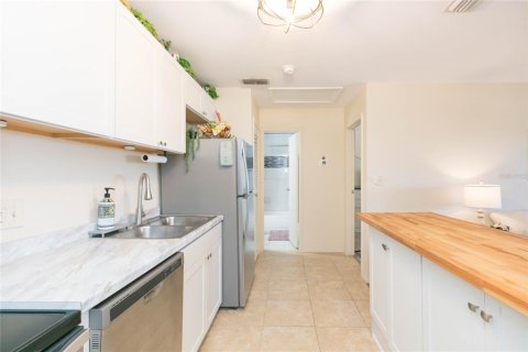 Condominio en venta en Saint Petersburg, Florida, 1 dormitorio, 48.77 m2 № 2216023 - foto 9