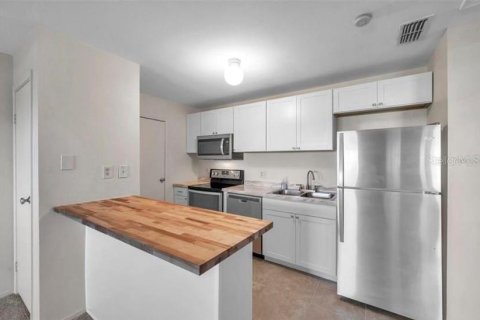 Condominio en venta en Saint Petersburg, Florida, 1 dormitorio, 48.77 m2 № 2216023 - foto 18