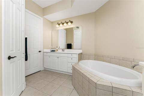 Copropriété à vendre à Punta Gorda, Floride: 2 chambres, 137.96 m2 № 1879470 - photo 19