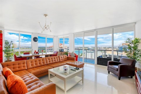 Copropriété à louer à Miami Beach, Floride: 2 chambres, 122.82 m2 № 1850587 - photo 2