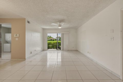 Copropriété à vendre à Pembroke Pines, Floride: 2 chambres, 96.34 m2 № 2147340 - photo 9