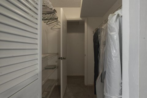 Copropriété à vendre à Pembroke Pines, Floride: 2 chambres, 96.34 m2 № 2147340 - photo 24