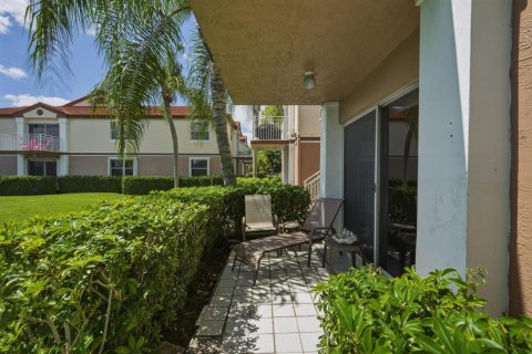 Copropriété à vendre à Pembroke Pines, Floride: 2 chambres, 96.34 m2 № 2147340 - photo 7