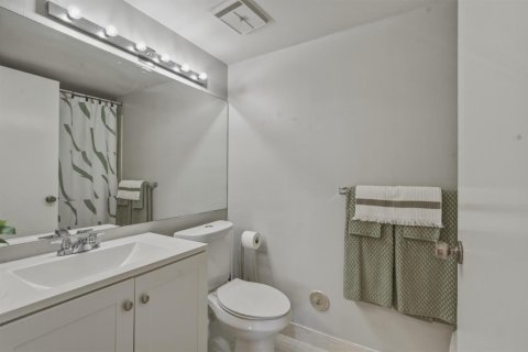 Copropriété à vendre à Pembroke Pines, Floride: 2 chambres, 96.34 m2 № 2147340 - photo 19