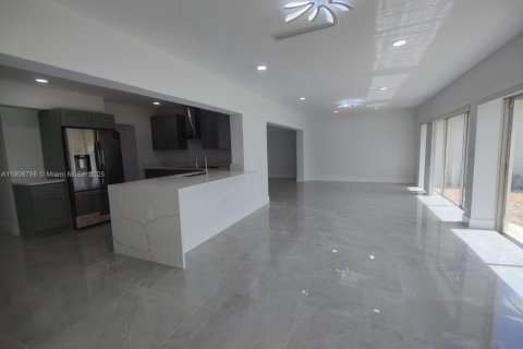 Снять в аренду виллу или дом в Тамарак, Флорида 3 спальни, 258.92м2, № 1963258 - фото 29