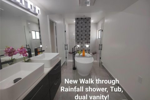 Снять в аренду виллу или дом в Тамарак, Флорида 3 спальни, 258.92м2, № 1963258 - фото 17