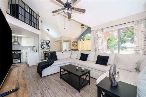 Condominio en alquiler en Winter Haven, Florida, 1 dormitorio, 73.67 m2 № 1919371 - foto 19