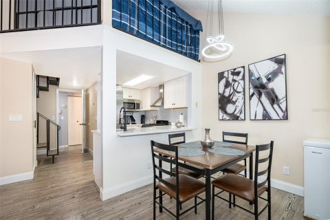 Condominio en alquiler en Winter Haven, Florida, 1 dormitorio, 73.67 m2 № 1919371 - foto 12