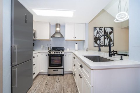 Condominio en alquiler en Winter Haven, Florida, 1 dormitorio, 73.67 m2 № 1919371 - foto 14