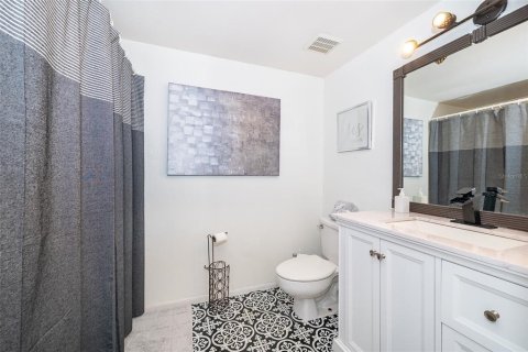 Condominio en alquiler en Winter Haven, Florida, 1 dormitorio, 73.67 m2 № 1919371 - foto 21