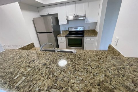 Снять в аренду квартиру в Коконат Крик, Флорида 1 спальня, 62.24м2, № 2008623 - фото 23