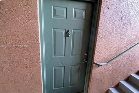 Снять в аренду квартиру в Коконат Крик, Флорида 1 спальня, 62.24м2, № 2008623 - фото 15