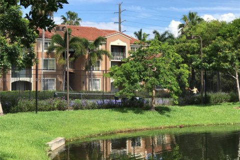 Снять в аренду квартиру в Коконат Крик, Флорида 1 спальня, 62.24м2, № 2008623 - фото 2