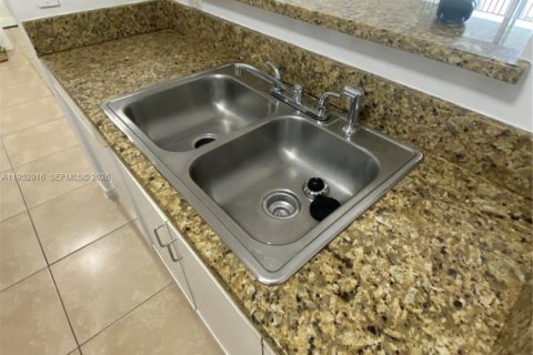 Снять в аренду квартиру в Коконат Крик, Флорида 1 спальня, 62.24м2, № 2008623 - фото 10