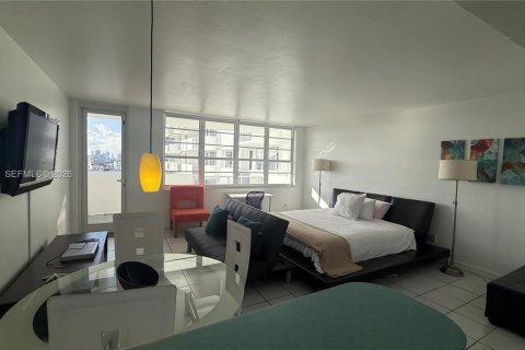 Снять в аренду кондоминиум в Майами-Бич, Флорида 49.7м2, № 2028530 - фото 3