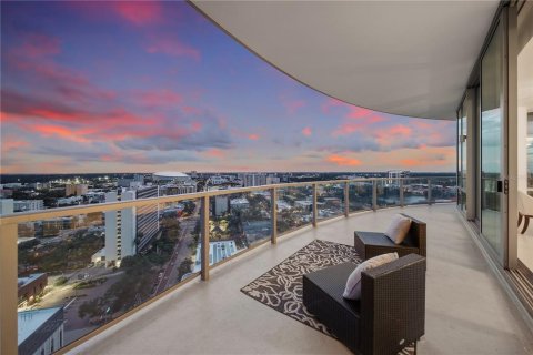 Condo in Saint Petersburg, Florida, 3 bedrooms  № 2359293