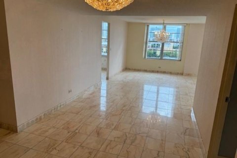 Copropriété à vendre à Sunny Isles Beach, Floride: 3 chambres, 222.97 m2 № 2171387 - photo 9