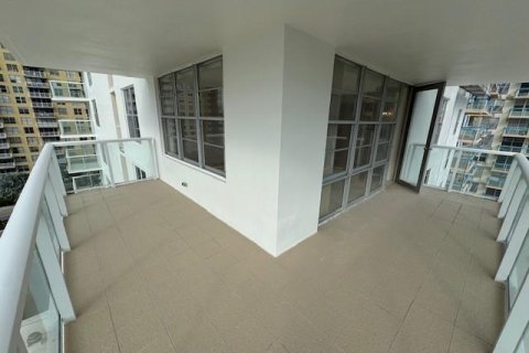 Copropriété à vendre à Sunny Isles Beach, Floride: 3 chambres, 222.97 m2 № 2171387 - photo 6