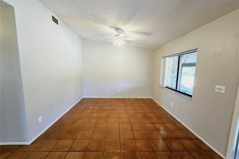 Copropriété à louer à Englewood, Floride: 2 chambres, 83.24 m2 № 2355886 - photo 9
