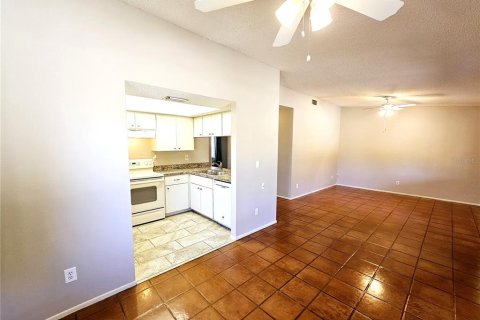 Copropriété à louer à Englewood, Floride: 2 chambres, 83.24 m2 № 2355886 - photo 14