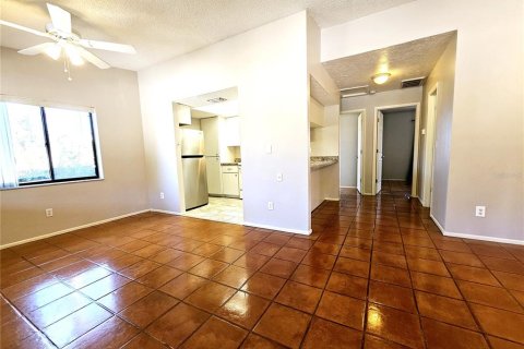 Copropriété à louer à Englewood, Floride: 2 chambres, 83.24 m2 № 2355886 - photo 5