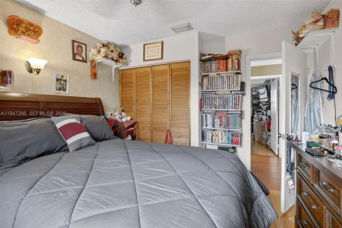 Купить виллу или дом в Пемброк-Пайнс, Флорида 4 спальни, 138.8м2, № 2006643 - фото 21